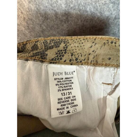 Judy Blue Skinny Fit Tan Size 13/31 Snakeskin Stretch Pants Mid Rise JB84177 - Picture 5 of 9